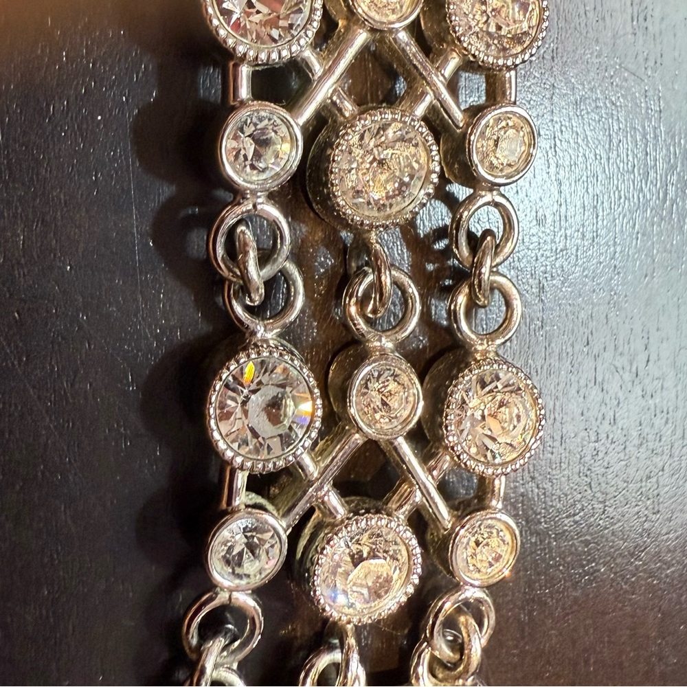 FINAL PRICE Guess Women's Silver Tone  Watch - Picture 5 of 6